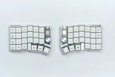 Cornix Lp Wireless Split Keyboard 6063 Aluminum Silver Bluetooth USB-C picture