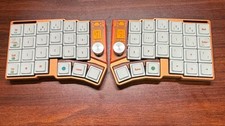 Cornix LP Orange Wireless Split Keyboard Bluetooth USB-C Kailh Choc V2 Aluminum picture