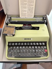 Olivetti Letter 32 1966 Typewriter - First Series - Original Case & Manual picture