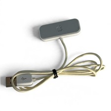 Apple Docking Station for iPod Shuffle Second Generation, White Color. picture
