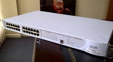 3Com Superstack 3 switch 3300 SM - 1698-710-001-7.01 - 24 port Gbit switch picture