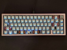 Meletrix ZOOM65 V3 Anodized Lavender No Tail Light Edition Keyboard picture