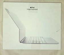 Apple Magic Keyboard for iPad Pro 13-inch (M4/M5) in White (Model MWR43LL/A) picture