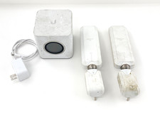 Ubiquiti AmpliFi AFi-R HD Mesh Wi-Fi Router w/ 2 AFi-P-HD MeshPoints picture