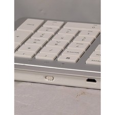 iClever IC-GK08 Wireless Keyboard Silver/White Ultra-Slim Rechargeable with USB picture