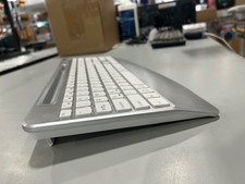 GAMCATZ WIRELESS KEYBOARD AND MOUSE - FULL-SIZED ERGONOMIC KEYBOARD WITH - WHITE picture