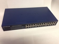 Netgear DS524 24-Port 10/100 Dual Speed Stackable Hub RJ-45 picture