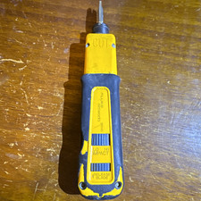 Fluke Networks D914S Impact Punch Down Tool Yellow/Black with Cut Blade. Used picture