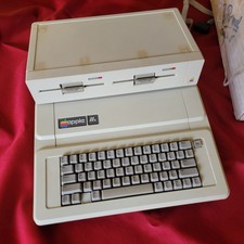 Apple IIe  With Original Box Includes / No Monitor / Super Clean / Not Tested  picture