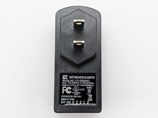 CABLES TO GO ~ #22328 ~ AC TO USB POWER ADAPTER - NEW picture