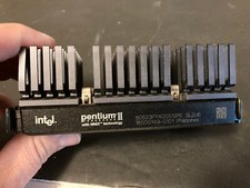 Intel Pentium II  MMX slot 1 CPU 400 MHz working pull SL2U6 80523PY400512PE picture