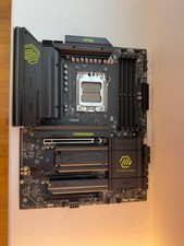 MSI MAG X670E TOMAHAWK WiFi AM5 ATX AMD Motherboard picture