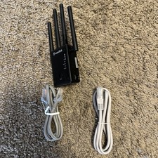 WAVLINK AC1200 DUAL BAND WI-FI Range EXTENDER in Original Box. WL-WN575A3 picture