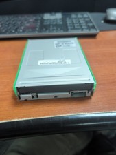 Samsung Floppy Disk Drive Model SFD-321J/ADNR 05U692 CN-05U692 picture