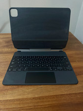Apple Magic Magnetic Keyboard in Black for iPad Pro & iPad Air 11 inch picture