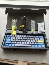 Ducky One 3 Mini - Daybreak - 60% - RGB - Speed Silver switches picture