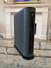 Motorola MG8702 DOCSIS 3.1 Cable Modem + AC3200 WiFi Router picture
