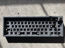 Meletrix Zoom65 v1 Hotswap Mechanical Keyboard - Gray With Pom Plate picture