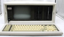 COMPAQ Plus Vintage Personal Portable Desktop Computer - Powers-On picture
