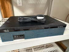 Cisco 2900 Series Rack Mount Enterprise Router 1Gbps 3 LAN 2 WAN USB Cord picture