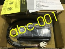 1pc YASKAWA Ac  Servo Motor  SGMAH-02A1F61 New In Box Expedited Shipping picture
