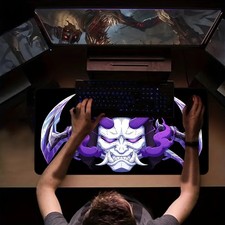 1pc Prajna Oni Demon Mask Pattern Mouse Pad, Featuring a Dark Japanese-style O picture