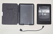 Amazon Kindle Bundle. 6in Wi-Fi 4GB Touchscreen eBook Reader Black picture