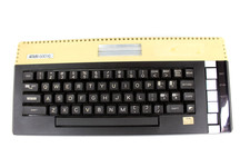 VTG Atari 600XL Home Computer System 600 XL ** Powers On ** For Parts or Repair picture