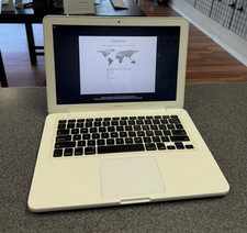 Apple Unibody 13” 2.4 GHz 4 GB RAM 500GB HD MacBook - Custom - Black Keys -10.13 picture