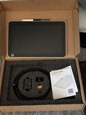 Wacom One 12 Pen Display Tablet DTC121 with All Accessories picture