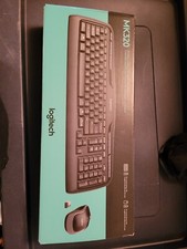 Logitech MK540 (920-008671) Wireless Keyboard and Mouse Combo picture