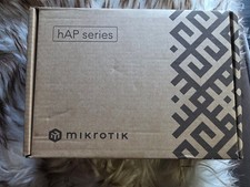 MikroTik hAP ac RouterBoard RB962UiGS-5HacT2HnT Wireless Router picture