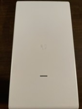Ubiquiti Networks UAP-AC-M-PRO-US 1750Mbps Wi-Fi Wireless Access Point - White picture