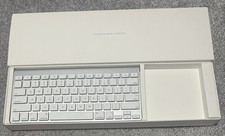 Apple A1314 Wireless Keyboard with Bluetooth Includes Original Box picture