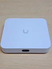 Ubiquiti UniFi Cloud Gateway UltraUnifi UCG Ultra picture