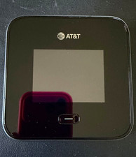 NETGEAR Nighthawk M7 Pro MR7400 AT&T 5G WiFi 7 Mobile Hotspot Powers On picture