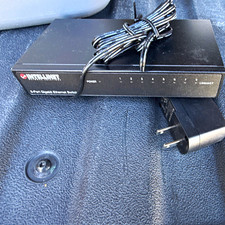 Intellinet 530347 Rev.1 8-Port Gigabit Ethernet Unmanaged Desktop Switch picture