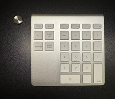 Belkin YourType F8T067 Wireless Bluetooth Keypad Excellent Condition picture