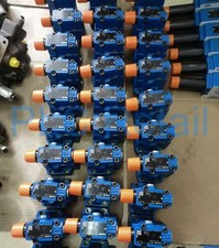 NEW Rexroth pressure reducing valve R900598358 DR10-5-5X/200YM Fast delivery picture