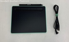 Wacom Intuos CTL-4100WL Drawing Graphics Tablet with Stylus Pen Bundle - Tested picture