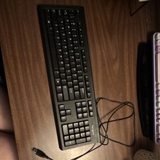 Targus USB Wired Keyboard featuring a full-size QWERTY layout and numeric keypad picture
