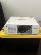 Panasonic RZ570 WUXGA PT-RZ570W 5400-Lumen WUXGA DLP Projector, L=10634h Pre-own picture
