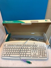 ⚡ Logitech Deluxe Access 104 Keyboard Y-SG13 PS/2 White/Beige Full-Size Vintage picture