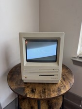 Apple Macintosh SE M5011 Vintage Computer **TURNS ON ** picture