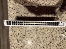 Netgear Insight GC752X-100NAS 48x Gigabit 2 SFP+ Rack Mount Smart Switch - Used picture