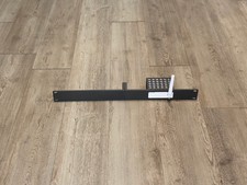 Ubiquiti SuperLink 19 Inch 1U Rack Mount 90 Degree SMA Carbon Fiber Infused picture