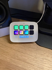 Elgato Stream Deck Neo White Programmable Keypad picture