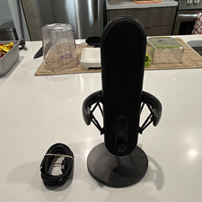 SteelSeries Alias Desktop Microphone USB-C Wired Cardioid Mute Stand Black picture