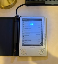 Sony PRS-505 250MB Silver Digital E-Reader NEW BATTER LIGHT CASE PRSA-CL6 Bundle picture