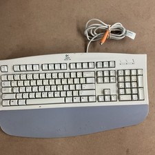 Logitech Deluxe 104 Keyboard SCC84907877 Vintage Computing picture
